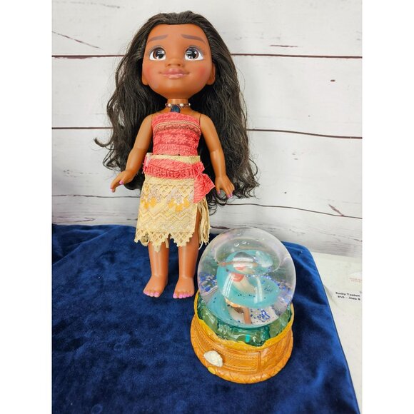 Disney Princess Moana Doll Singing Talking Doll 14" Light Up Necklace Snow Globe - Picture 1 of 13
